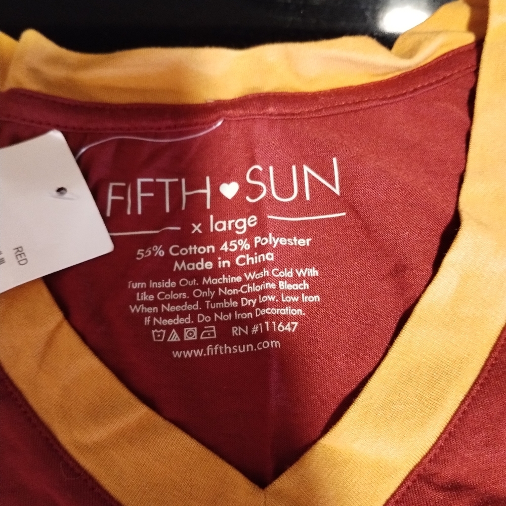 Tee-shirt - Picture 3 of 3